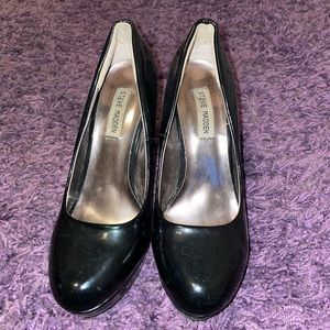 Lot of 8.5 heels - assorted colors